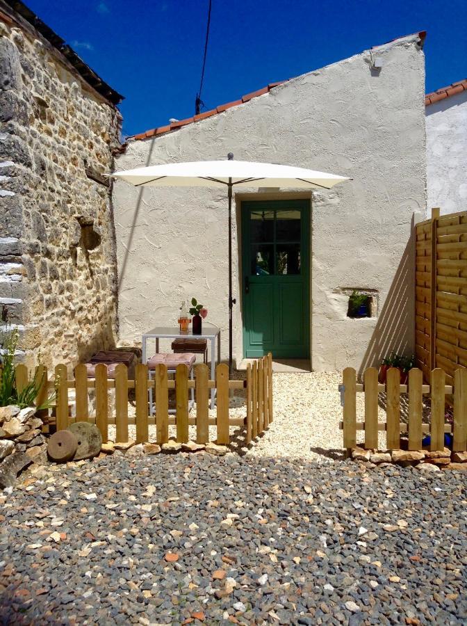 La Sonnette B&B Ventouse Extérieur photo